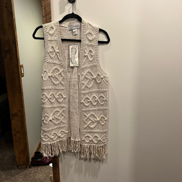 nuggets Sweaters - New with tags gray sweater vest size medium